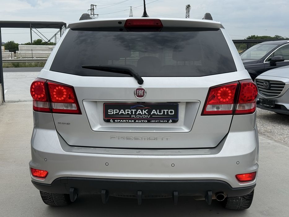 Fiat Freemont 2.0D* 2015г* АВТОМАТИК* 4Х4* 6+ 1Местен* ТОП Състояние*