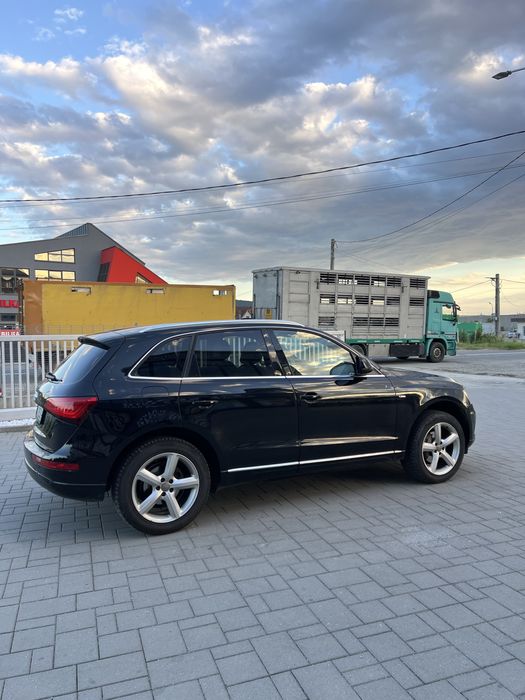 Vand Audi Q5 Facelift pachet S-line int-ext 2.0TDI 177cp 2014