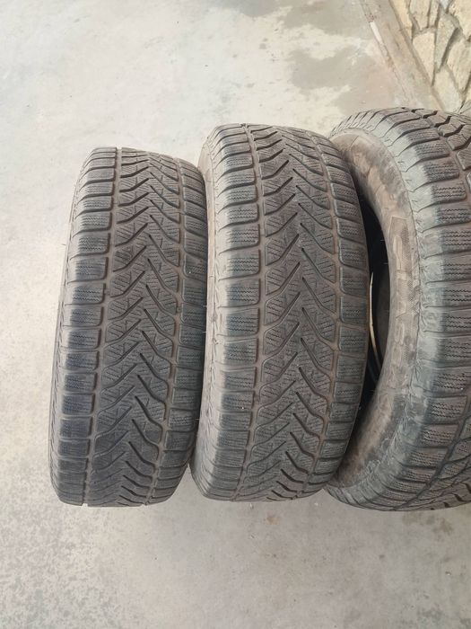 Продавам зимни гуми 16-ки