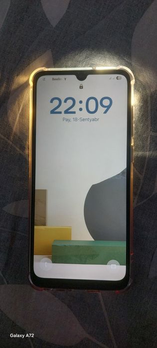 Samsung a72  xotira 8/256