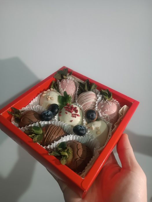 Клубника в шоколаде город Астана