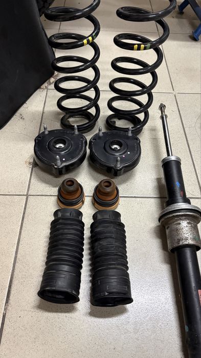 Mercedes w211 передние амортизаторы