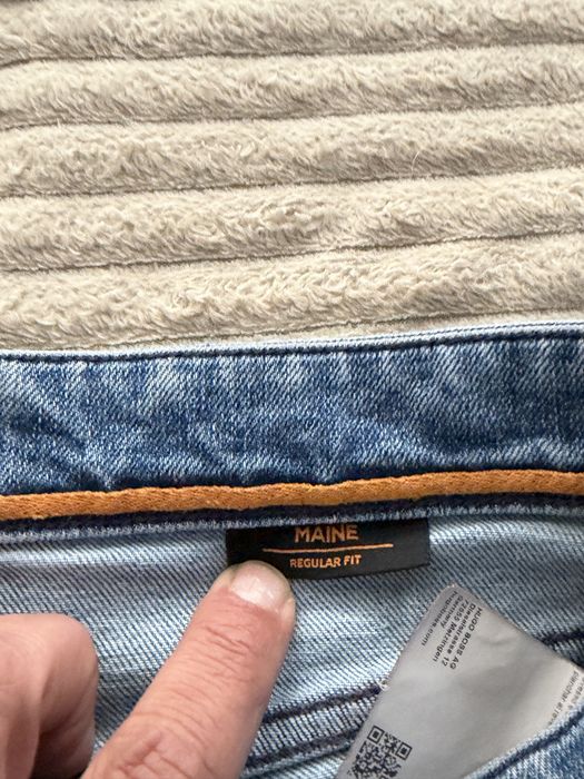 Hugo Boss,blugi pt.bărbați,măr.M-L(33/30)