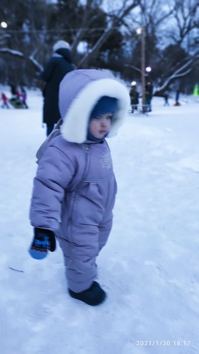 Продам детский комбинезон -трансформер