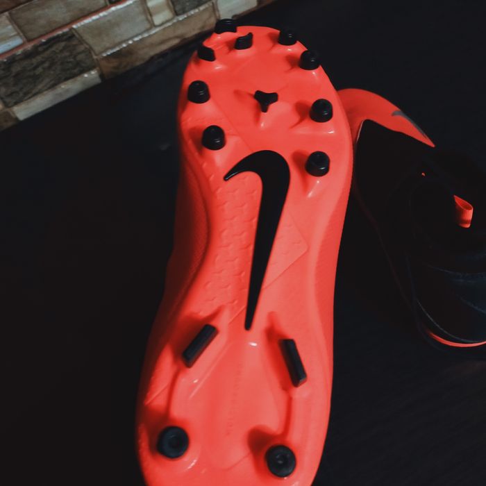 Adidași fotbal,aproape noi