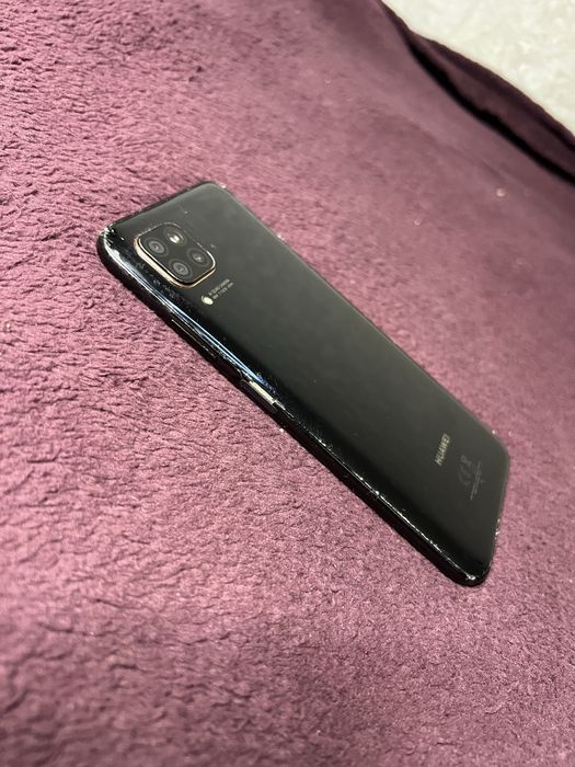 Samsung, huawei, LG