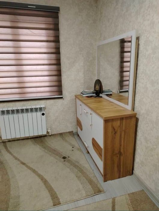 Продаю дом коттедж в общем два дома на участке 8 комнат разделенный