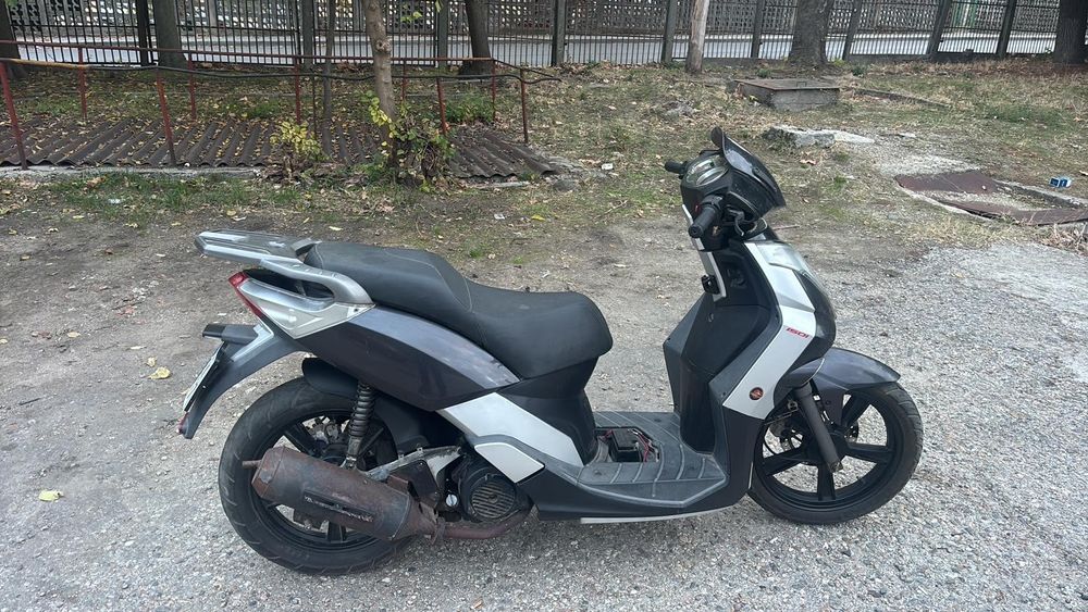 Подавам скутер Garelli. Made in Italy