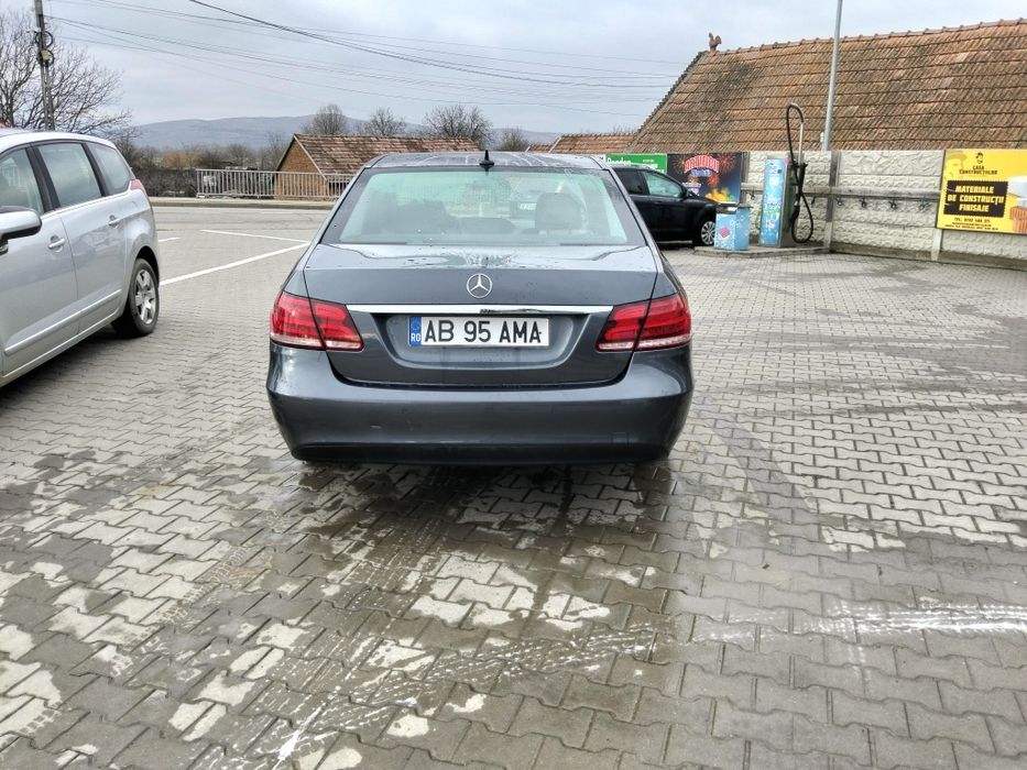 Mercedes E300. 2.1 HYBRID