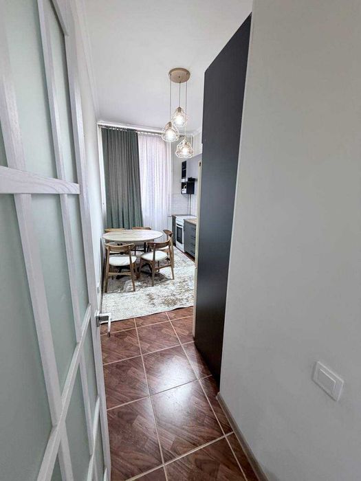 Продаётся 2х комн квартира на 4 этаже Ор-р 5 микрорайон Аура