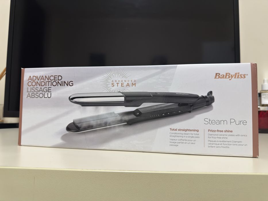 Plăcă de păr cu aburi