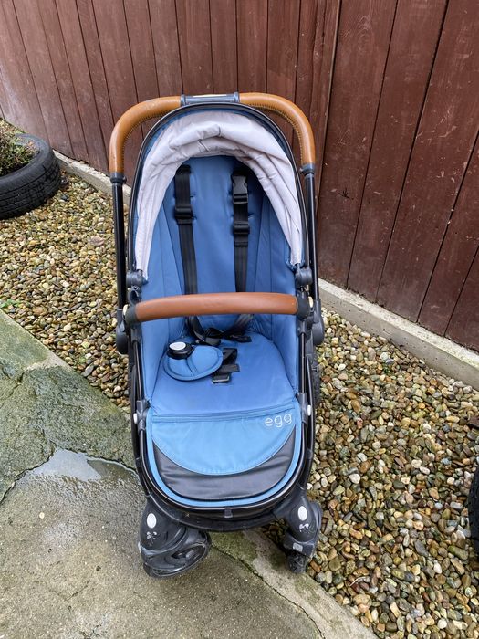 Basinet/Carucior Egg cu toate accesoriile incluse