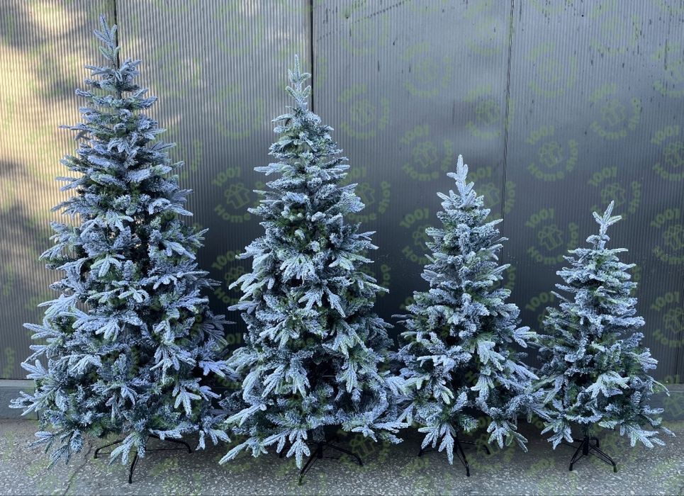 Коледна елха 2D 3D заснежена