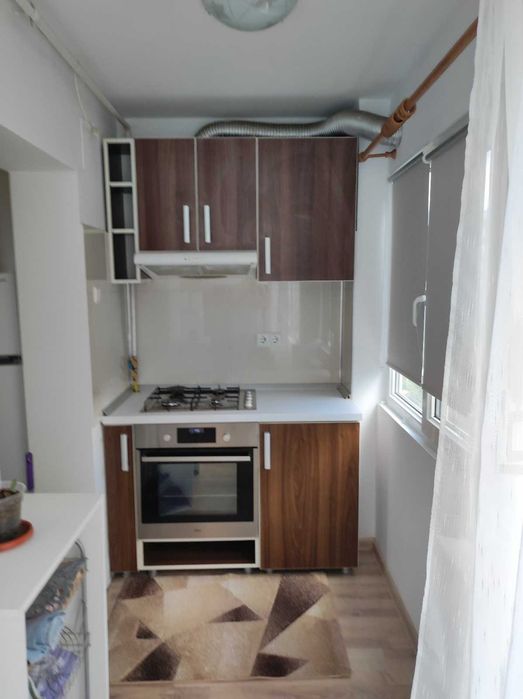 Închiriez apartament doua camere