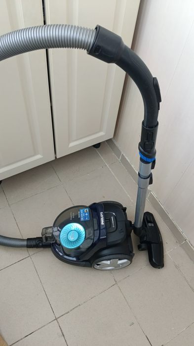 Пылесос Philips 1900w