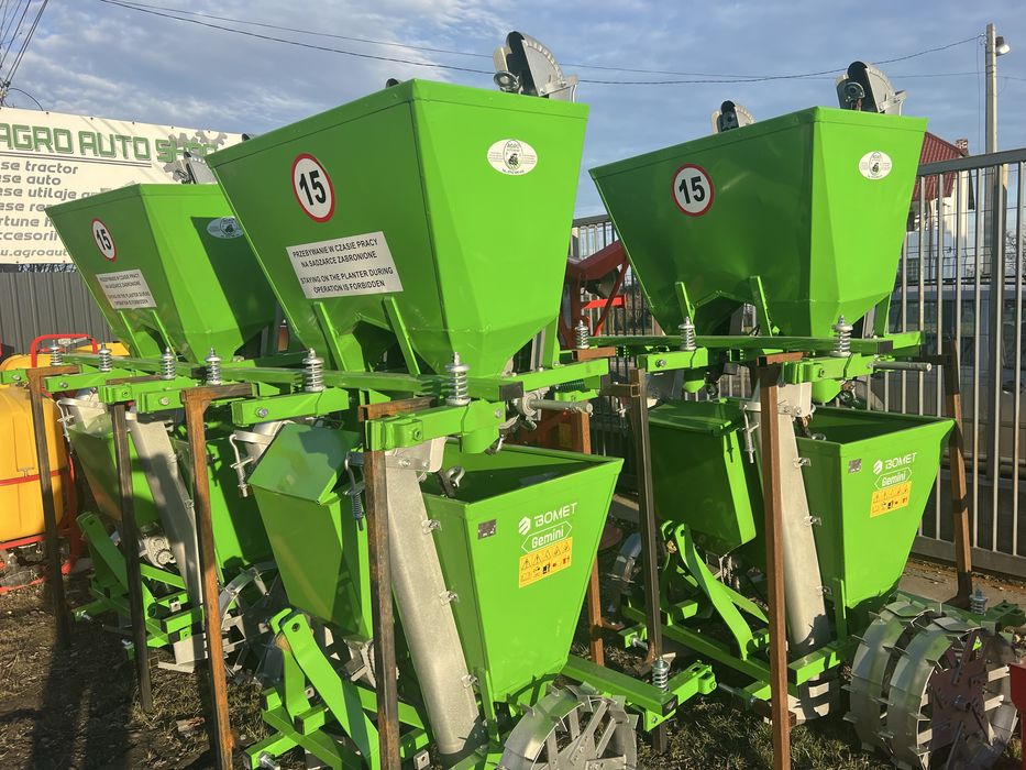 Masina plantat cartofi plantatoare Bomet