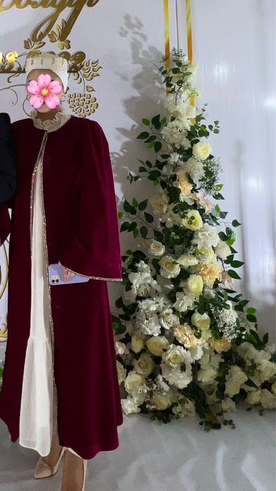 Женское платье,