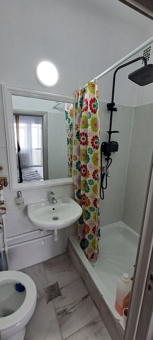 garsoniera de inchiriat ultracentral 1500 lei/luna