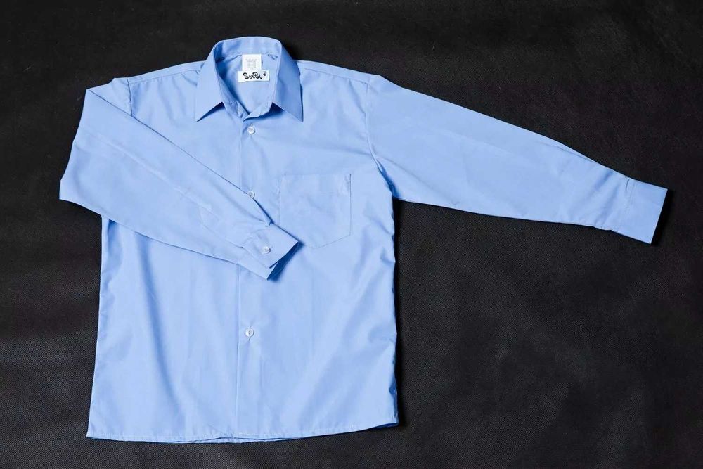 Голубая рубашка в школу новая