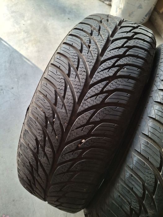 2 Anvelope 195 55 r16 All season Uniroyal