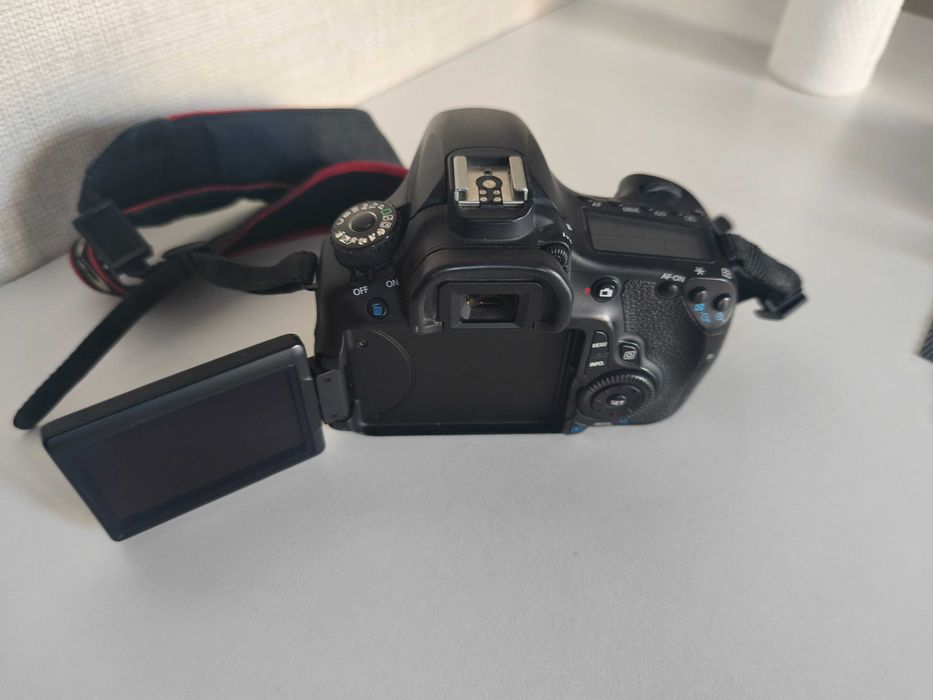Canon EOS 60D, только тушка (Body).