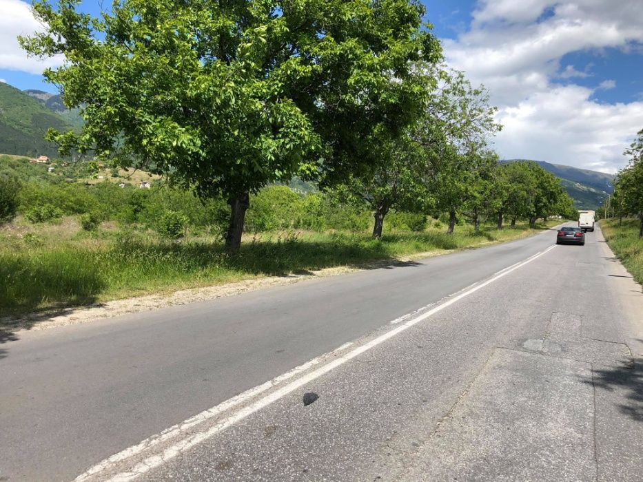 ПАРЦЕЛ 5,6 дка, сменен статут, главен път Сопот - Анево