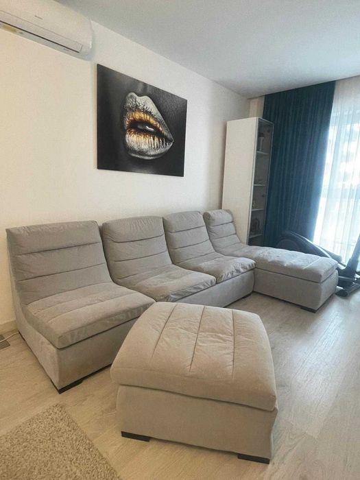 Canapea modulara,  din perne realizate dintr-un mix de puf de gasca, 285 x 170 cm.,  utilizat stare foarte buna