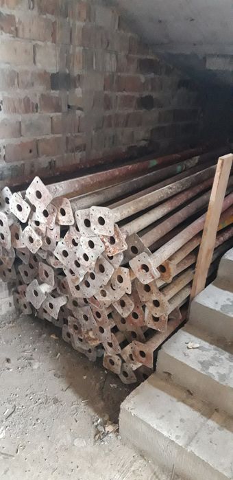 Подпори/хюнебеци/ платна и греди  под наем