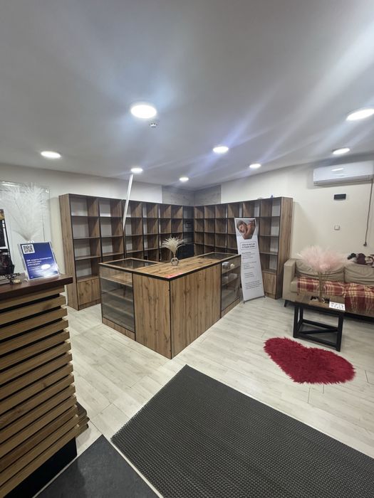 Сдав в аренду уголок