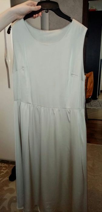 Продаётся платье почти новое
