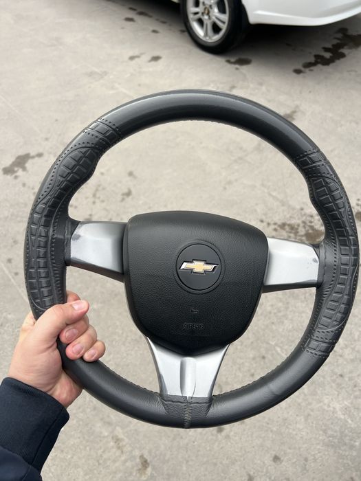 Spark avtomobil ruli