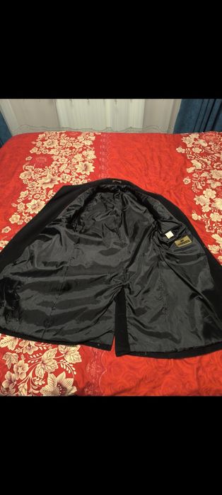 Vând palton bărbătesc mărimea L