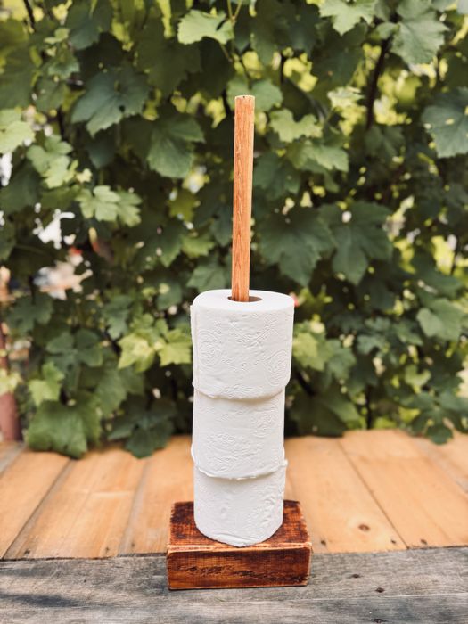 Suport hârtie igienică din lemn masiv de brad – Handmade, stil rustic