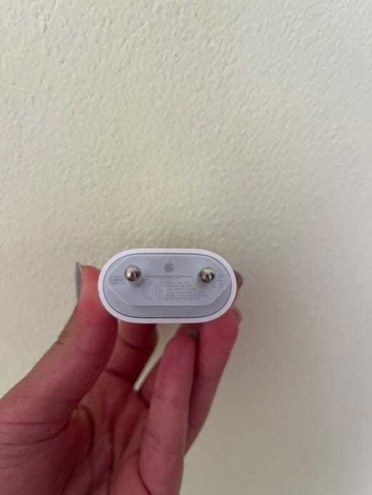 Iphone13 + adaptor si cablu