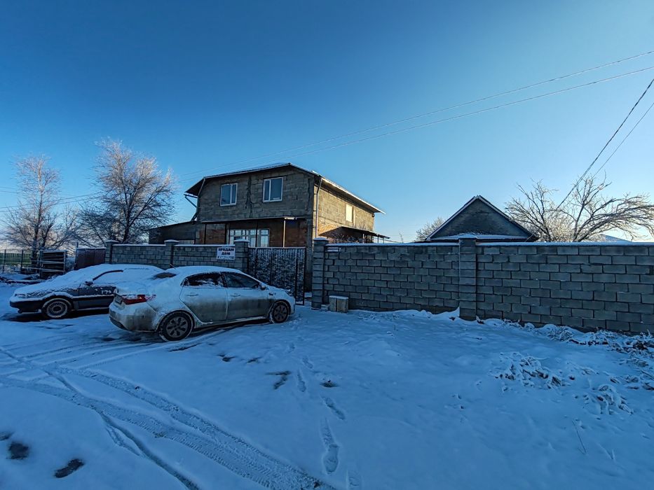Продам новый дом кирпич