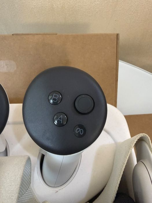Oculus Meta Quest 3s Amanet BKG