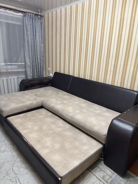 Диван угловой вместителтный
