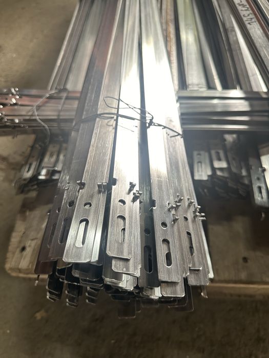 Distantieri , lamele , tije , montanti , cofraje doka pana, vincluri