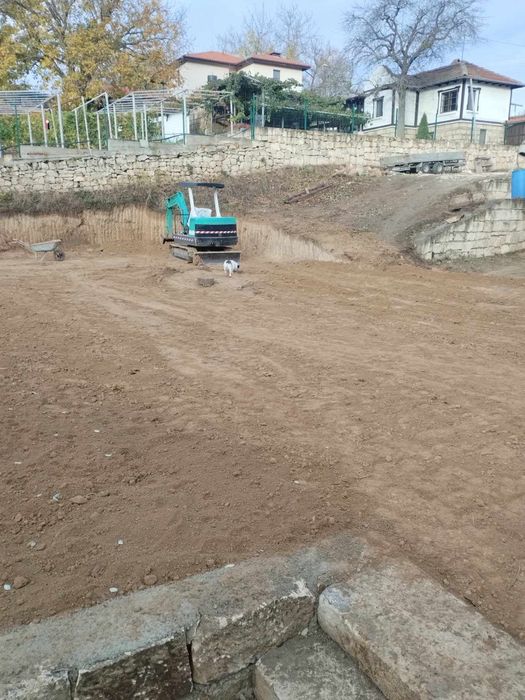 Услуги с багер и самосвал Русе     350 лв