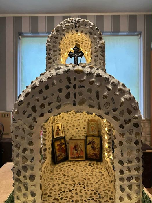 Мини градински параклис