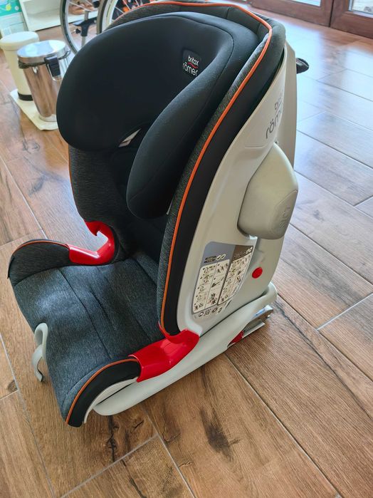 Детско столче за кола BRITAX ADVANCAFIX III