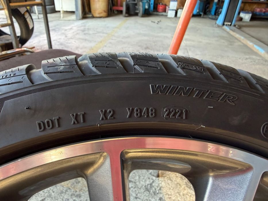 set pirelli sotozero3 225/40/R19 uzura 40% dot 2221