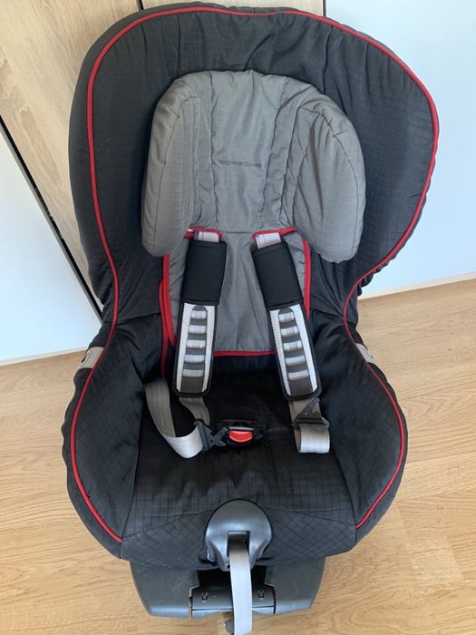 Britax romer столче за кола с изофикс
