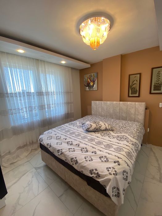 Тристаен апартамент в Кайсиева градина