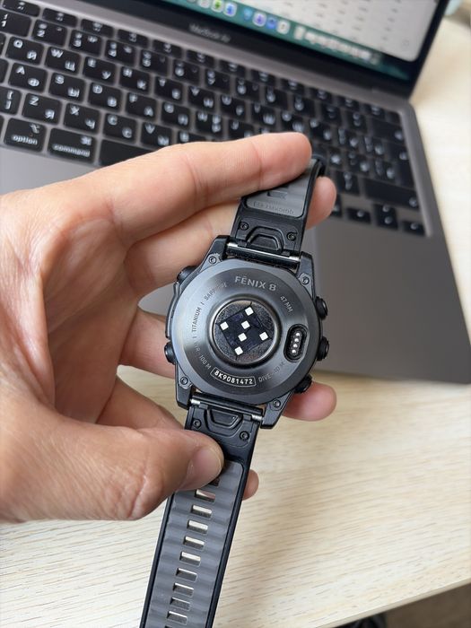 Garmin Fenix 8 Sapphire Titanium 47mm