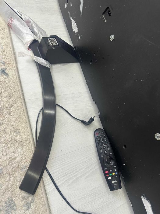 Телевизор LG 65 диагональ