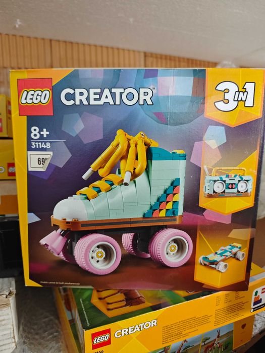 Продавам голям комплект от лего, с книжките, кутиите, LEGO