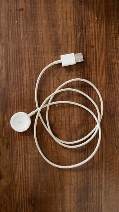 Продам Apple watch SE
