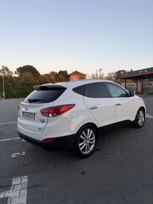 Hyundai ix35 4x4 2.0 CRDI 184cp An 2012 Automat