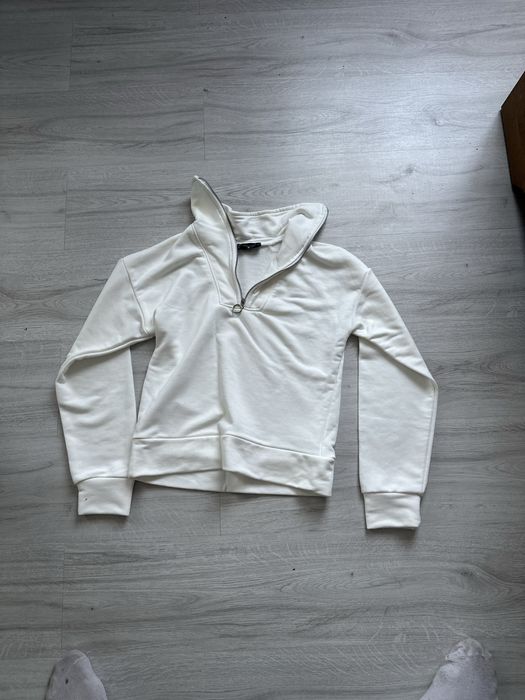 Compleu sport alb damă – bluză cu fermoar și pantaloni